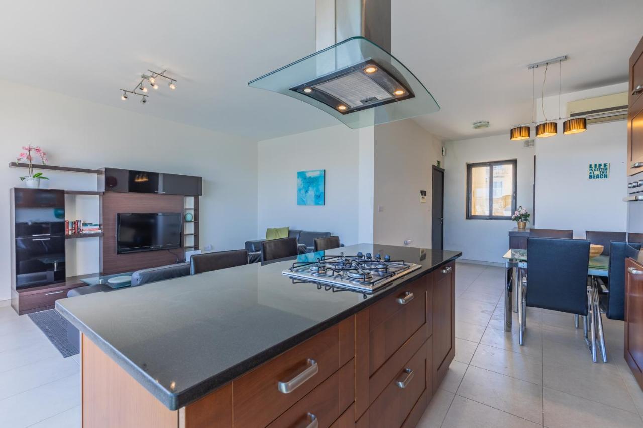 Gorgeous Two Bedroom Sea View In Marsascala Marsaskala Exterior photo