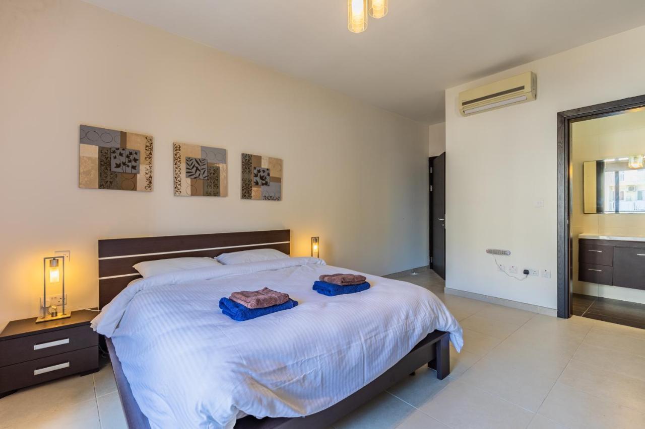 Gorgeous Two Bedroom Sea View In Marsascala Marsaskala Exterior photo